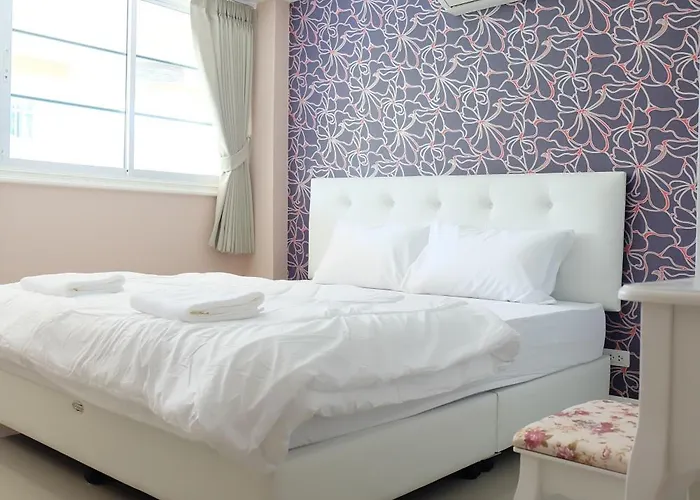 Aree Art Inn Bangkok