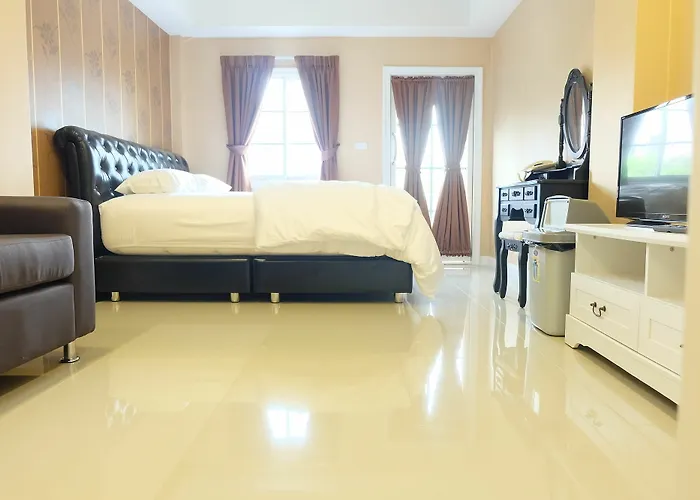 Inn Aree Art 3*